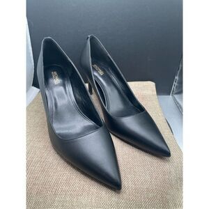 Michael Michael  Kors Dorothy Pump Black Size 8